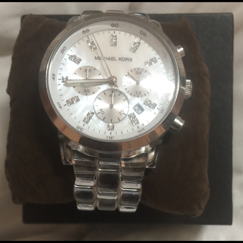 Mk watch